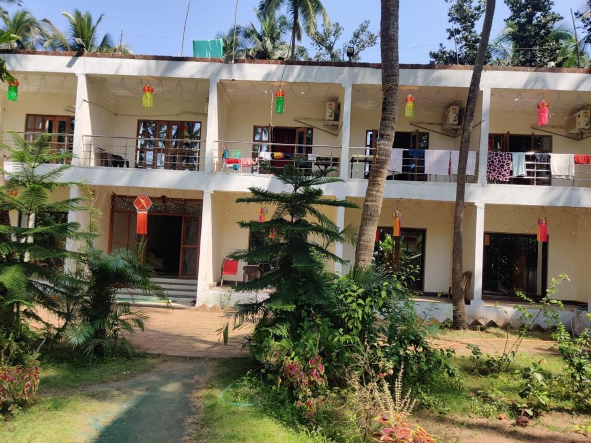 Siddhivinayak Resort Nx Mālvan Extérieur photo